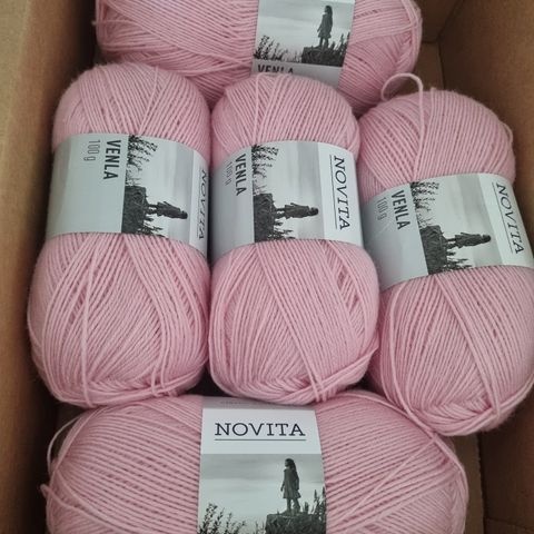 NOVITA Venla, rosa 5 nøster 100gr.