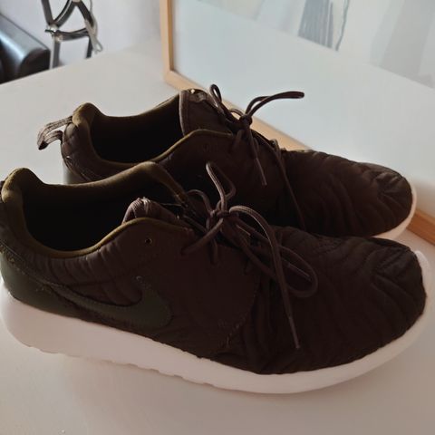 Nike sneakers str 43 mørk grønne