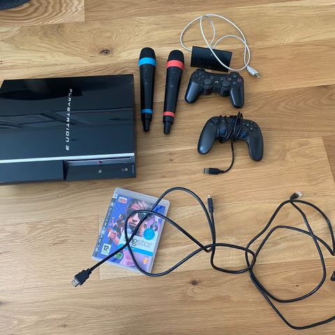 Playstation 3 med Singstar-mikrofoner