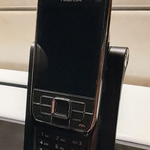 Nokia E66