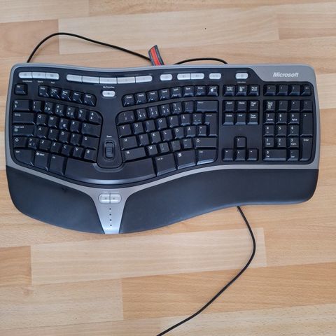 Ergonomisk tastatur
