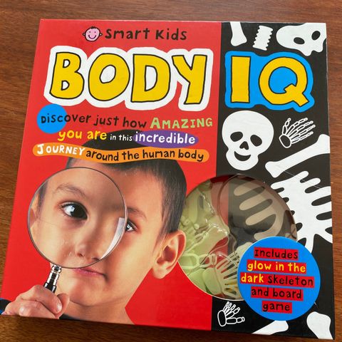Body IQ (Smart Kids) Hardcover barnebok- helt ny