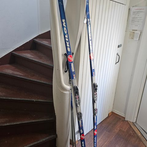 Komplett langrennspakke med ski 190 cm, billig!