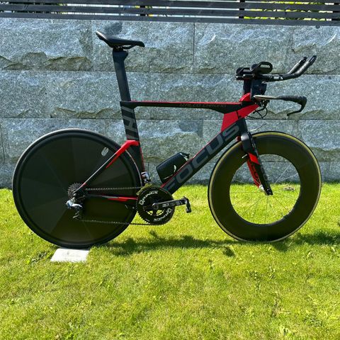 Focus Izalco Chrono Max, Temposykkel, TT, Triathlon