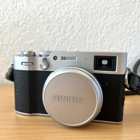 Fujifilm x100v