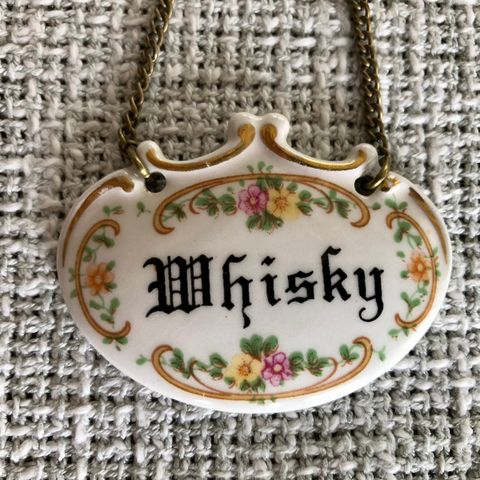 Whisky decanter label / antikk flaske etikett  i porselen