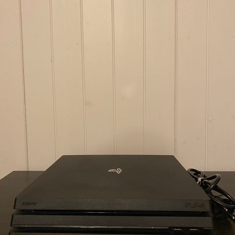 PlayStation 4 Pro (1tb)