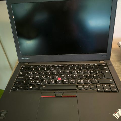 Lenovo ThinkPad core i7 v pro  14"