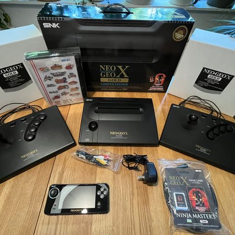 NEO GEO X Gold Limited Edition