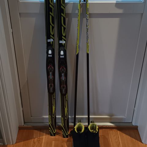 Ski str 130/staver 110 og sko 35