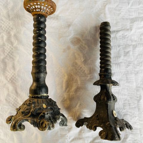 Gamle (antikke?) lampeføtter deler restaureringsprosjekter jern/metall og tre