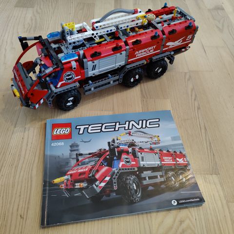 Lego Technic 42068 Airport Rescue Vehicle