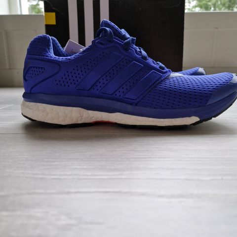 Sko Nye joggesko ADIDAS BOOST Glide 7 Running str.38 2/3 blå Selges RIMELIG