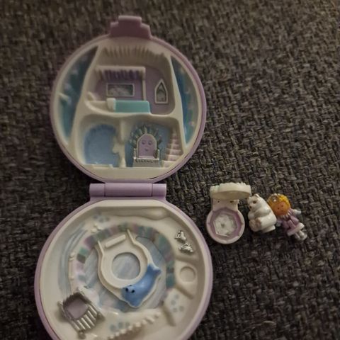 Vintage Polly Pocket's Princess Polly's Ice,gi bud