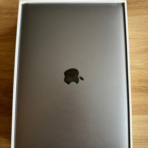 Macbook Air M1 2021 256gb