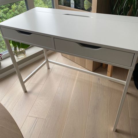 Skrivebord ALEX IKEA 100 x 48 hvit