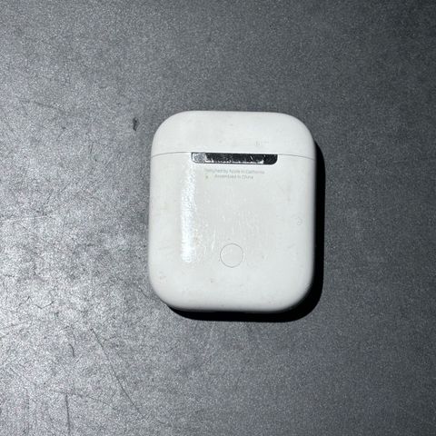 AirPods (2nd Gen) Lightning-ladeetui