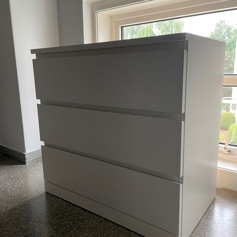 2 Malm komoder fra IKEA (3 & 4 skuffer)