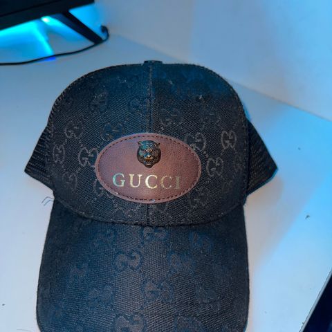 Gucci caps