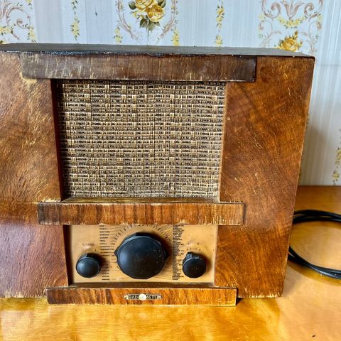 HOLDT AV! Radionette Kompass radio (1934–1938)