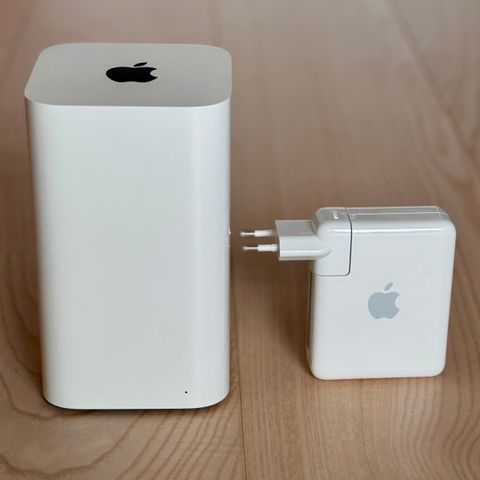 Apple AirPort Time Capsule 2TB + AirPort Express