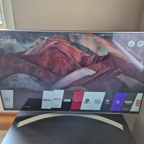 LG UHDK 49" Smart tv til salgs