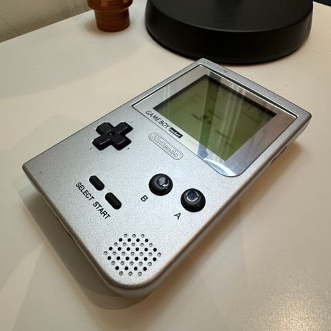 Pen sølv Game Boy Pocket + Super Mario Land