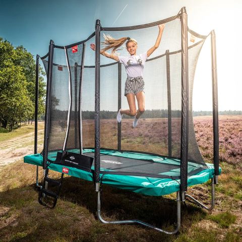 Berg trampoline 4 x 2,5 meter