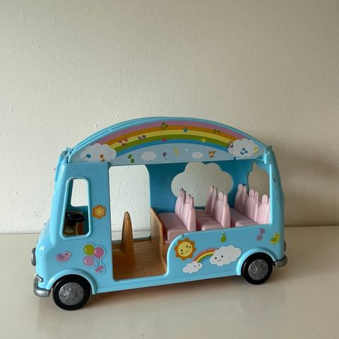 Sylvanian family buss, nursery bus