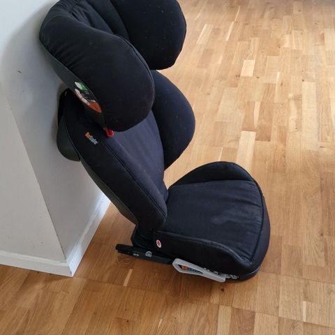 Bilstol (Isofix, alder 8-11/12 år)