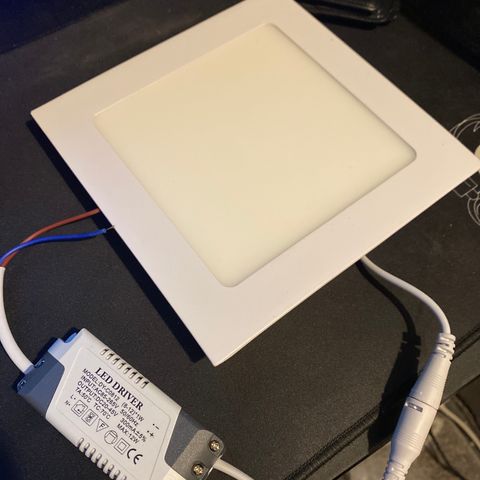 Led panel lys