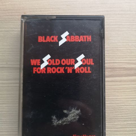 Black Sabbath - We sold our soul for rock'n roll