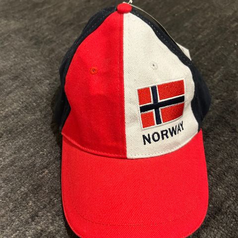 Ny Norge caps str. 52/54