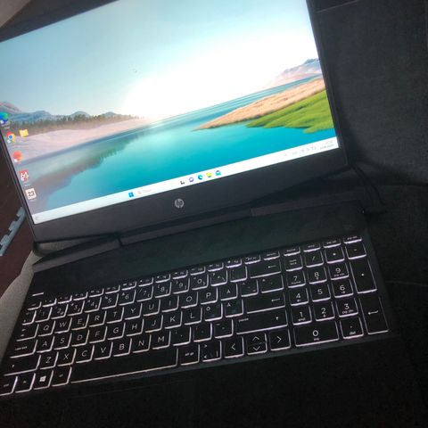 Laptop bærbar PC HP Pavilion Gaming 15-dk0906/i5 9300h/512gbSSD/GTX1660Ti