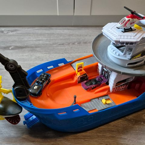 Dickie Toys Shark attack båt med lys og lyd