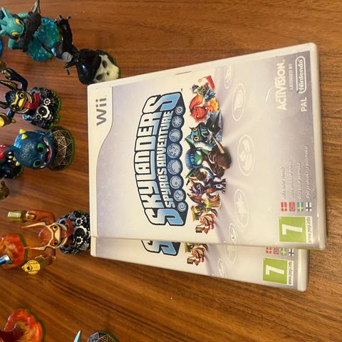 Skylanders 23 stk, m spill og docking.