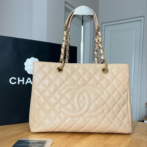 Chanel Tote GST GHW Holo 17