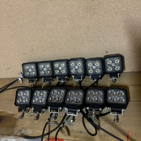 12 led-lykter selges