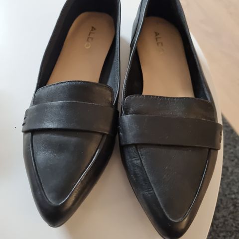 Loafers i str 36 selges