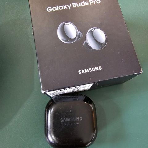 Samsung Galaxy Buds Pro selges billig