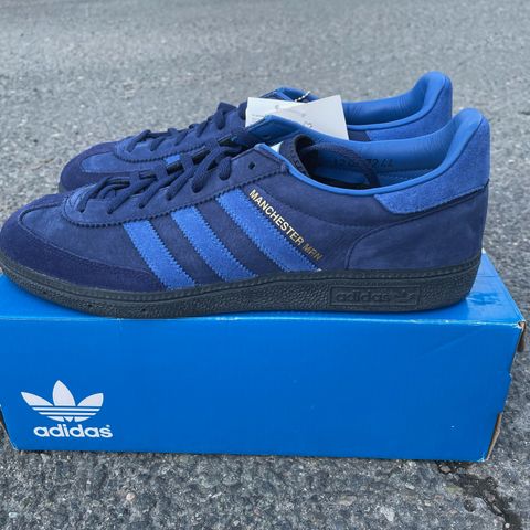 adidas SPZL x Oi Polloi Manchester Marine str 44 2/3