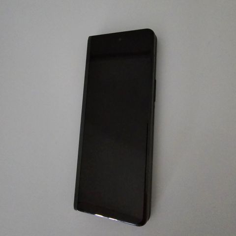 Samsung galaxy Z fold 3