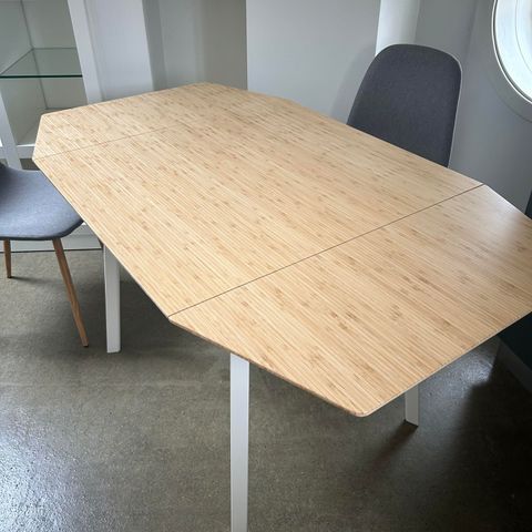 Spisebord fra IKEA