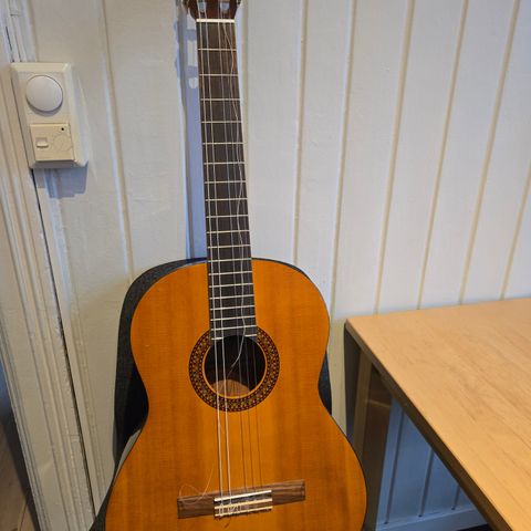 Yamaha C45 gitar