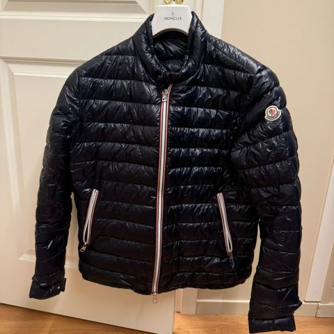 Moncler Daniel  str 3