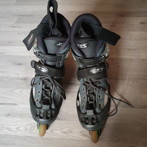 Rollerblades str 39