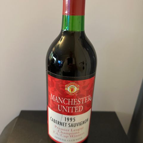 Manchester United - Rødvin fra 1995 selges
