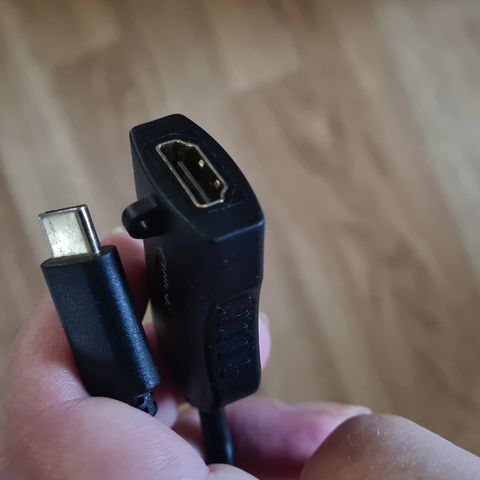 Liten overgang HDMI USB-C