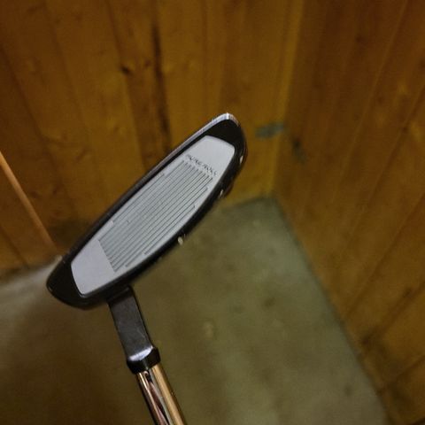 Taylormade Spider putter selges