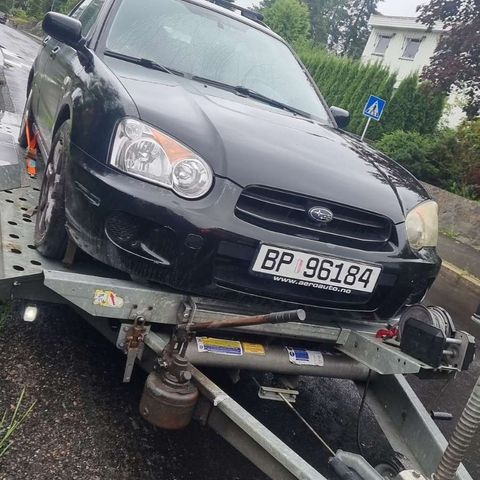 Subaru impreza 2004 stasjonsvogn selges i deler